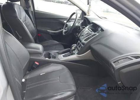 2014 Ford Focus Se from USA, damaged, VIN 1FADP3F28EL330925